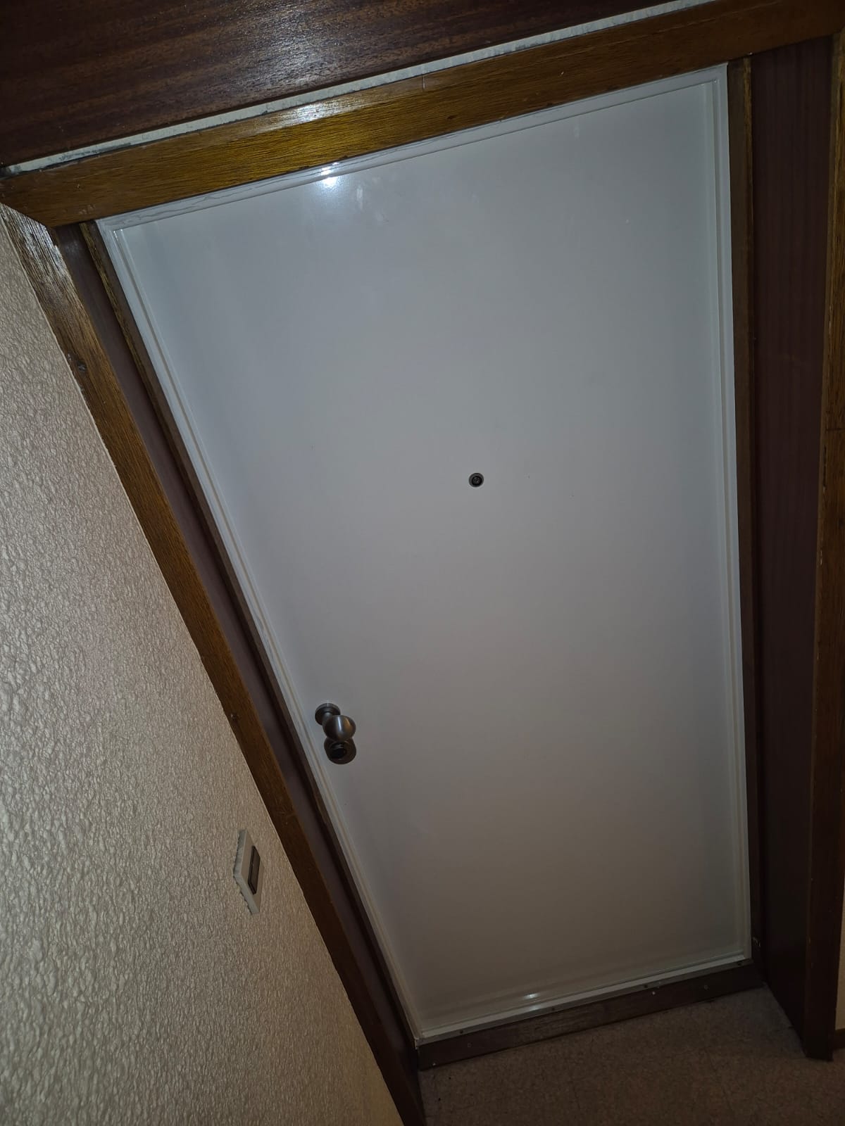 Installation porte blindée certifiée A2P à Ambilly par serrurier professionnel